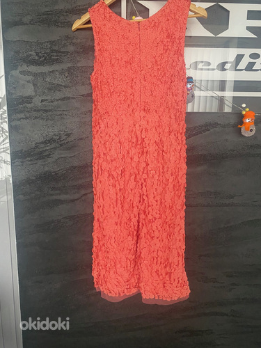 Красивое коктейльное платье Andiata персикового цвета с пайетками (фото #3)