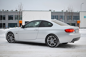 М: BMW 320 M-Package xDrive 2.0 R4 120 кВт (3 фото из 15)