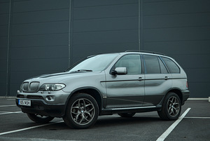 M/V: BMW X5 3.0D 160kw (2 foto / 13)