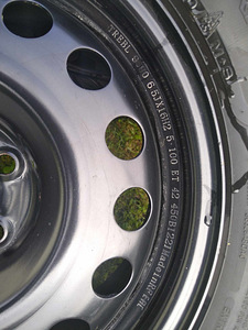 Зимние шины на дисках (шипованные) 205/60 R16 96T (4 фото из 5)