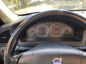 Volvo V-70 AWD 2004a. 120kw diisel (7 foto / 15)