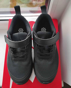 Nike tossud, s. 32 (2 foto / 3)