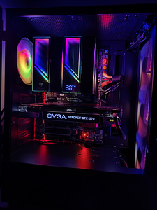4790K - Z97 - EVGA 1070 8GB - 16GB 2400MHZ DDR3 - 512GB SSD (7 foto / 8)