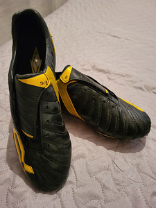 Umbro 42 jalgpallisaapad (3 foto / 3)