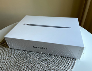 НОВЫЙ! MacBook Air 13" (1 фото из 2)