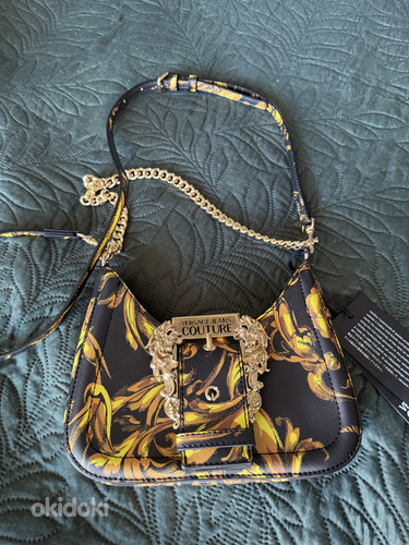 VERSACE