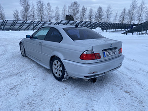 Продается 318ci 87kw manuaal 2001 (8 фото из 8)