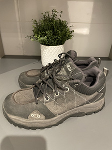 Salomon matkajalatsid s 38 (1 foto / 5)