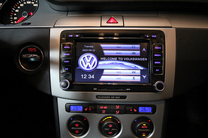 Volkswagen Passat CNG (10 foto / 10)