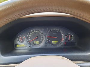 Volvo V70 D5 (3 фото из 6)