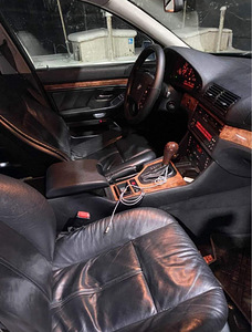 BMW 525 TDS (3 foto / 6)