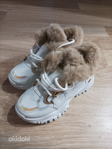 Детская обувь Guess