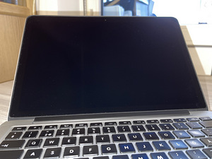 MacBook Pro 2014 Retina 13" - Core i5 2.6GHz / 8GB / 128GB (3 foto / 7)