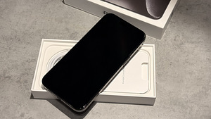 Apple Iphone 15 Pro Max 1TB (8 фото из 10)
