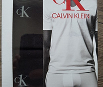 Calvin Kleini meeste T-särk, suurus M