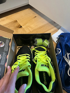 SkatePro Heelys Propel/Ballistic Shoes with Wheels (2 foto / 2)
