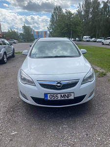 OPEL ASTRA SPORTS TOURER (9 foto / 10)