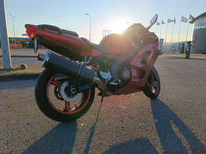 Kawasaki Ninja ZX6R (3 foto / 9)