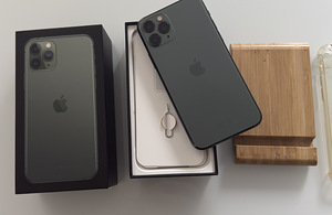 iPhone 11 Pro 256 GB (4 foto / 10)
