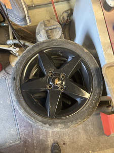 R17 4x114.3 диски Chevrolet с резиной (1 фото из 4)