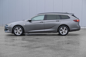 Opel insignia 2.0 125kw (6 foto / 13)