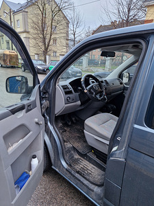 VOLKSWAGEN TRANSPORTER KOMBI (4 foto / 6)