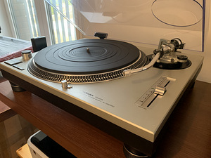 Legendaarne TECHNICS SL-1200MK2 (1 foto / 10)