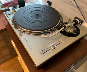 Legendaarne TECHNICS SL-1200MK2 (3 foto / 10)