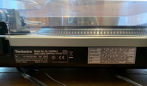 Legendaarne TECHNICS SL-1200MK2 (9 foto / 10)