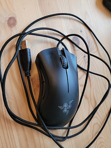 Razer DeathAdder Chroma mängurihiir RZ01-01210 (1 foto / 3)