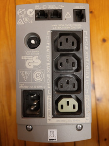 UPS APC BackUPS CS 350 BK350EI (3 foto / 4)