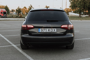 Audi A4 Avant 2.0TDI 105KW 2010 (2 foto / 12)