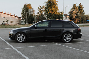 Audi A4 Avant 2.0TDI 105KW 2010 (3 foto / 12)