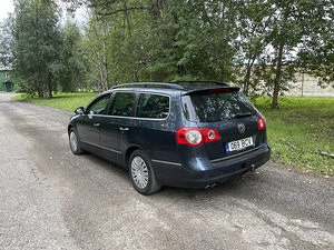Volkswagen Passat (6 foto / 10)