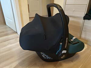 Maxi-Cosi CabrioFix i-Size turvahäll (3 foto / 8)