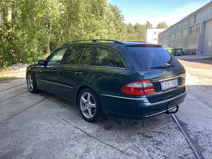 Mercedes Bens w211 (11 foto / 13)