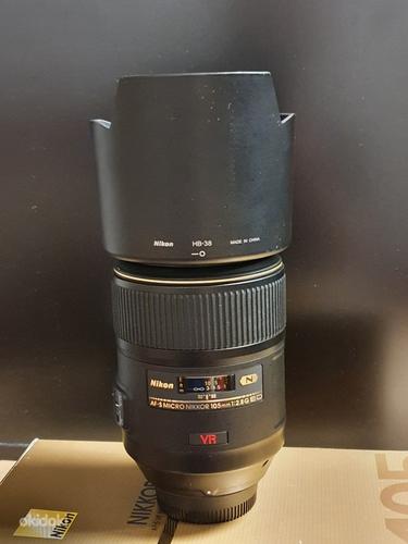 Nikon AF-S Micro-Nikkor 105mm f / 2.8G IF ED VR (фото #1)