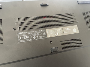 ASUS Gaming laptop l i7 11370H l RTX 3060 l 144Hz l GARANTII (7 foto / 7)