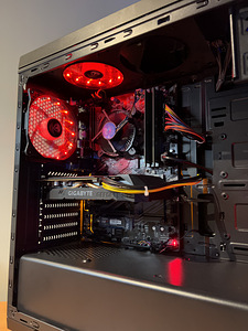 Mänguriarvuti l RTX 2060 l i7 9700F l 16gb DDR4 l SSD l HDD (2 foto / 5)