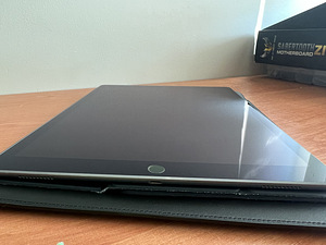 iPad Pro 12.9” 512gb WiFi + Cellular 2.gen (4 foto / 5)