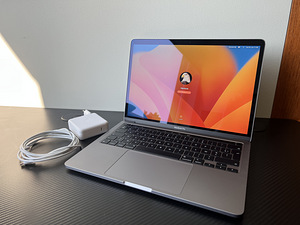 MacBook Pro 13” 2022 l M2 l 8gb RAM l 256gb (1 foto / 8)