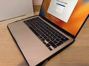 MacBook Air M2 2022 8gb/256gb Starlight Garantiiga (3 foto / 5)