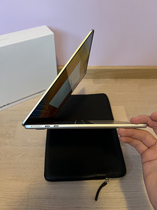 MacBook Air M2 2022 8gb/256gb Starlight Garantiiga (4 foto / 5)