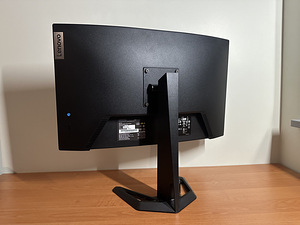Lenovo G27QC-30 l 27” l QHD l 165Hz l Curved l Monitor l (3 foto / 4)
