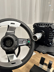 Fanatec CSL DD 8nm simracing roolikomplekt + Playseat (7 foto / 10)