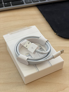 UUS! iPhone originaal laadimis kaabel Lighting Cable (1 foto / 3)