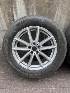 Оригинальные диски R18 для BMW X5 G05/X6 G06 с шинами (8 фото из 9)