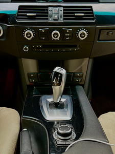 BMW 525 (8 фото из 10)