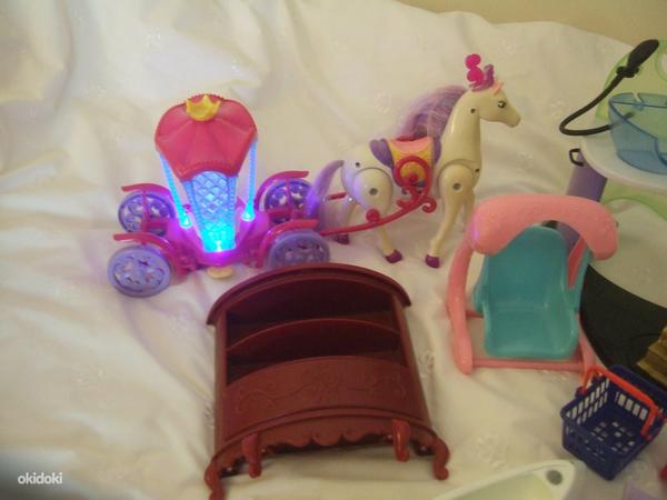 Комплект различных игрушек (фото #1)