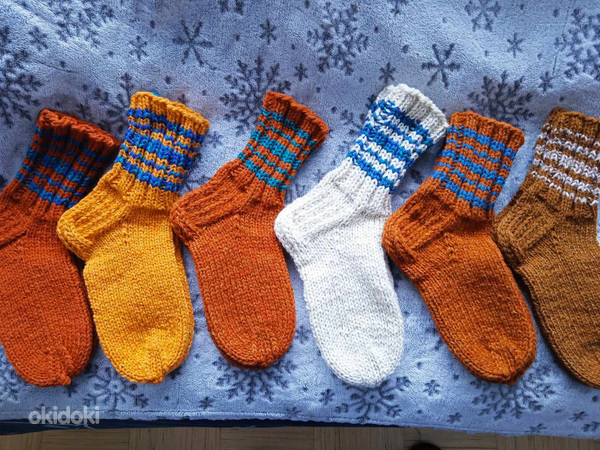 Тёплые вязаные носки, ручная работа. (фото #9)